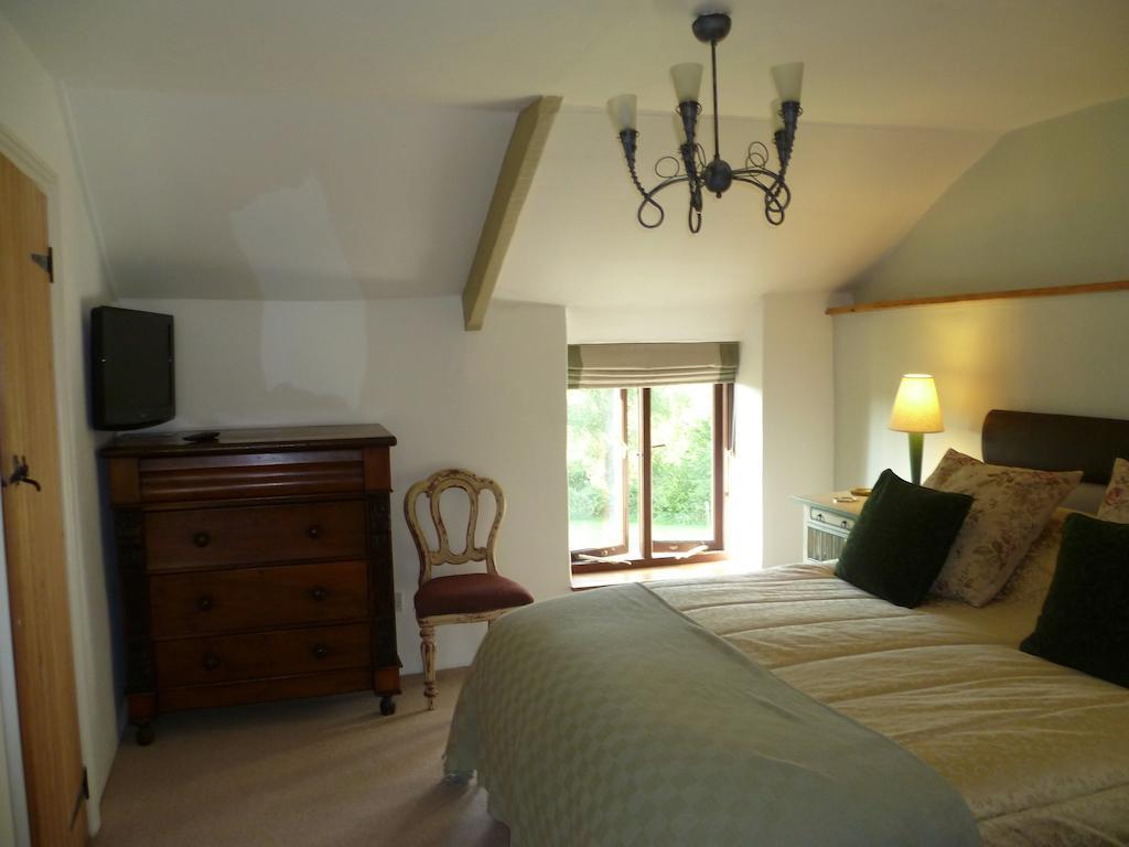 Rumleigh Farm Bere Alston Room photo